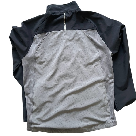 Under Armour Run Light Jacket Full Zip Black Gray Reflective - Size M - Picture 2 of 4